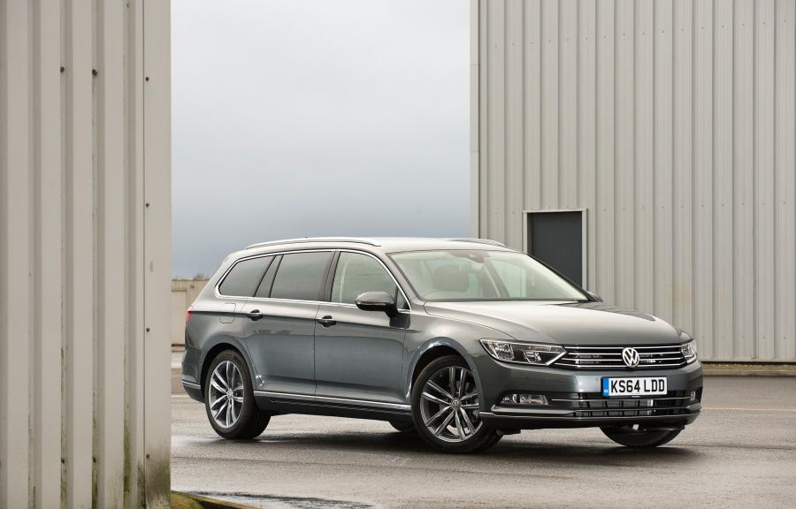  Volkswagen Passat Estate GT 2015 года  (фото 2 из 23)